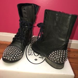 Worn once. Great condition